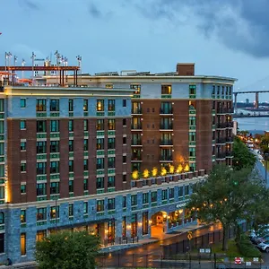 Homewood Historic District/riverfront 3* Savannah