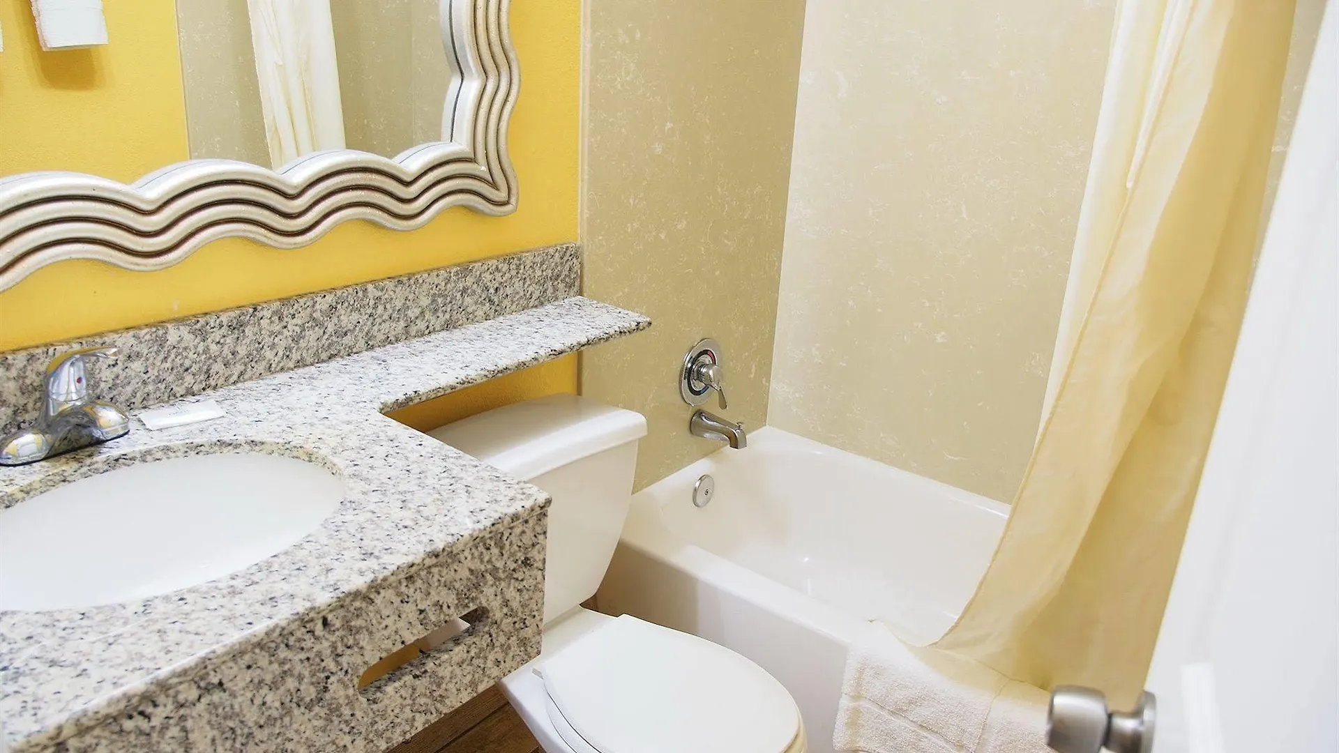 ** Motel Seashire Inn & Suites Virginia Beach United States