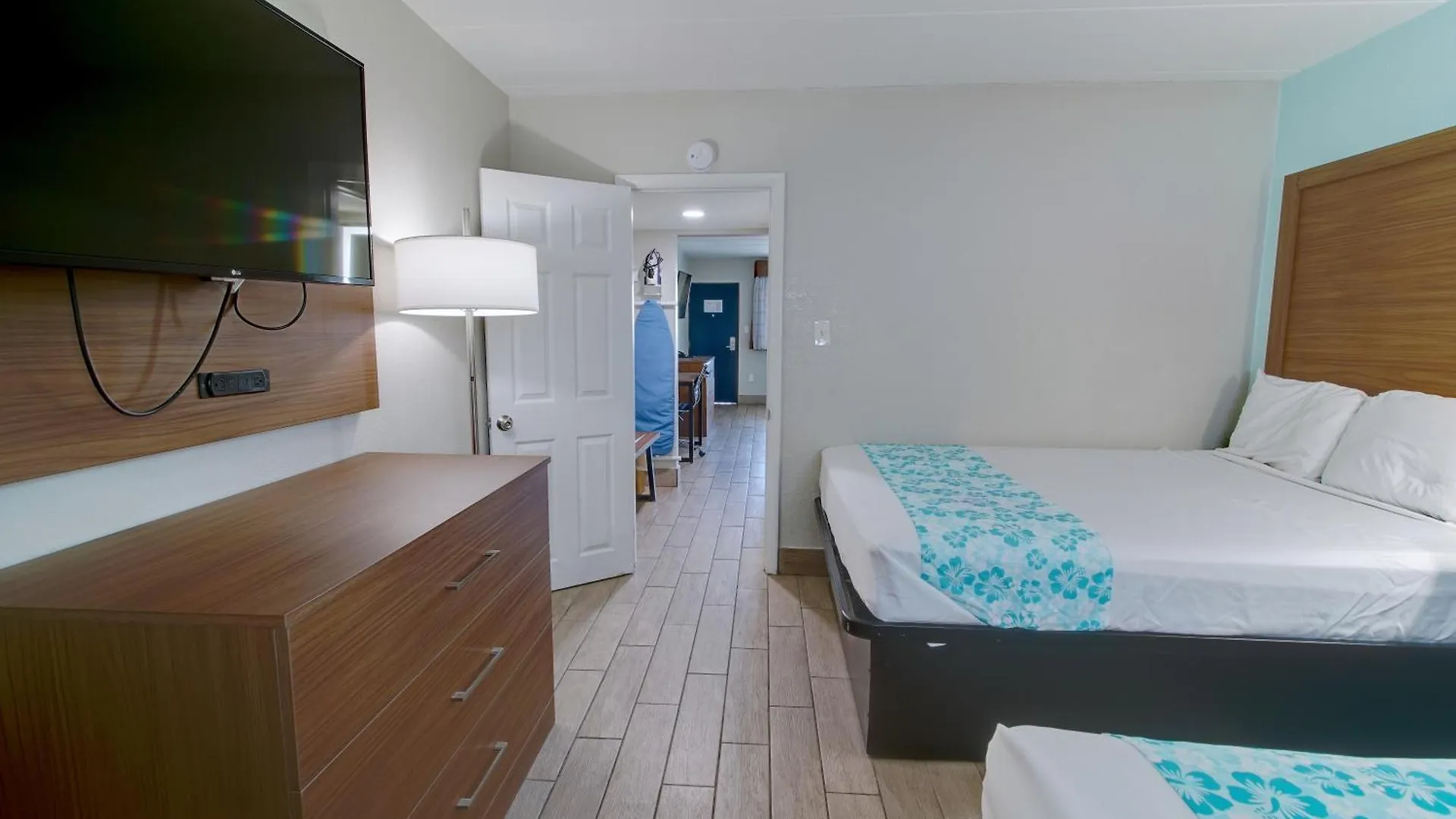 Seashire Inn & Suites Virginia Beach Motel